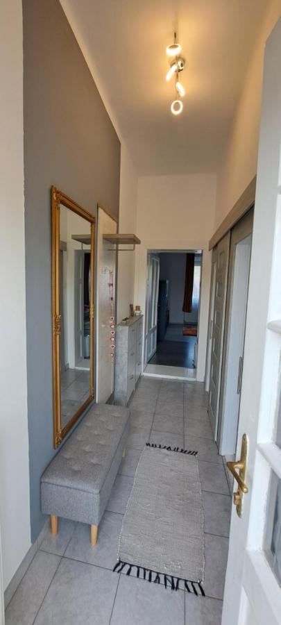 Apartamento Napraforgo Apartman Szeged Exterior foto